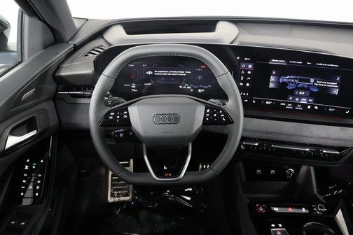 Glacier White Metallic 2025 Audi SQ6 e-tron Premium Plus quattro