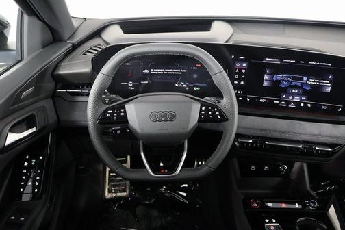 Glacier White Metallic 2025 Audi SQ6 e-tron Premium Plus quattro