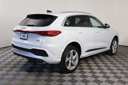 2025 Audi Q5 Premium Plus TFSI quattro S tronic