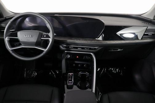 Glacier White Metallic 2026 Audi Q5 Premium Plus TFSI quattro S tronic