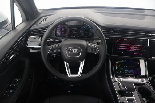 2025 Audi Q7 55 Premium Plus