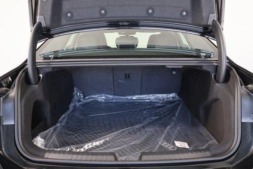 Mythos Black Metallic 2026 Audi A6 Premium Plus quattro S tronic