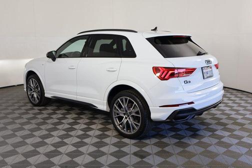 2025 Audi Q3 45 S line Premium Plus