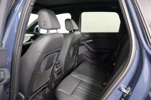 3d3d 2027 Audi Q6 e-tron Premium Plus