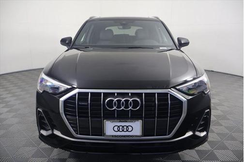 2022 Audi Q3 Premium 45 TFSI S line quattro Tiptronic
