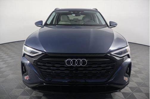 2024 Audi Q8 e-tron Premium Plus quattro