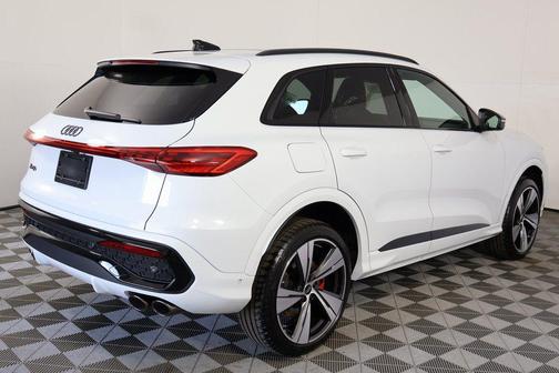 2025 Audi SQ5 3.0T Premium Plus