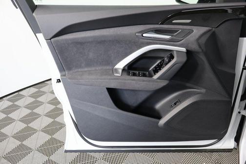 2025 Audi SQ5 3.0T Premium Plus