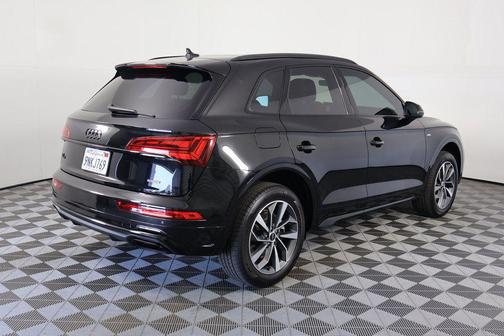 2024 Audi Q5 45 S line Premium
