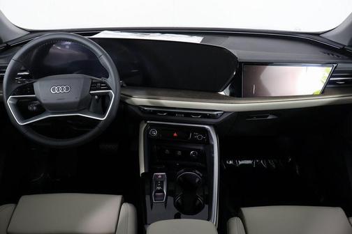Glacier White Metallic 2026 Audi Q5 Premium Plus TFSI quattro S tronic