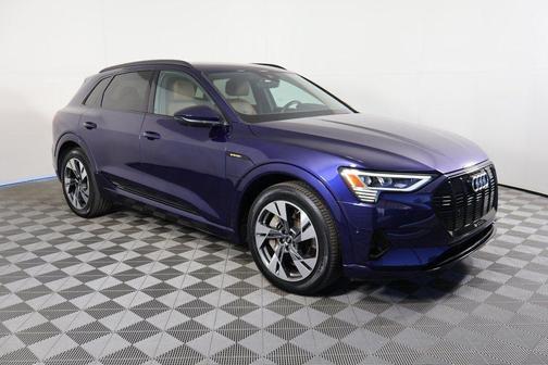 2022 Audi e-tron Premium