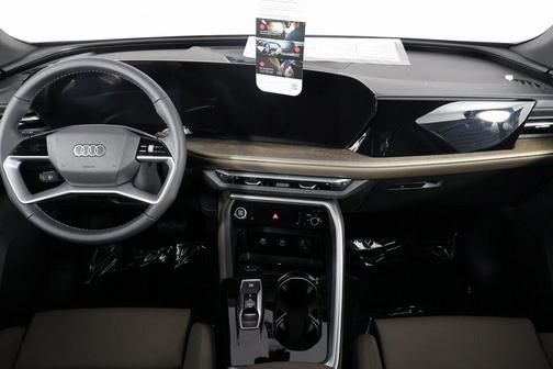 Glacier White Metallic 2026 Audi Q5 Premium Plus TFSI quattro S tronic