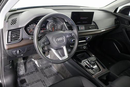 2023 Audi Q5 40 Premium