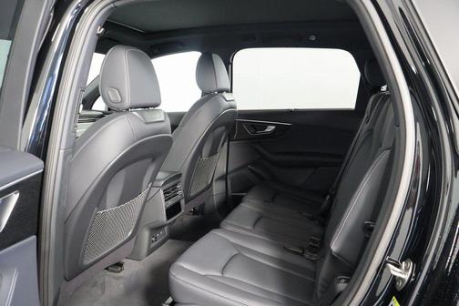Mythos Black Metallic 2026 Audi Q7 55 Premium Plus