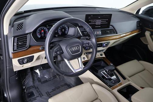 2023 Audi Q5 45 S line Premium Plus
