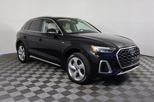 2023 Audi Q5 45 S line Premium Plus