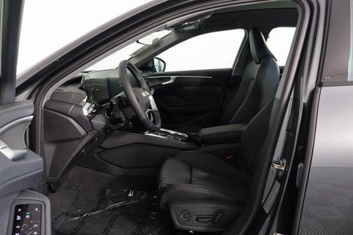 Daytona Gray Pearl Effect 2026 Audi A6 Premium Plus quattro S tronic