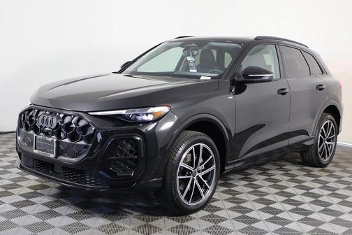 Mythos Black Metallic 2026 Audi Q5 Premium Plus TFSI quattro S tronic