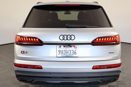 2022 Audi Q7 45 Premium Plus