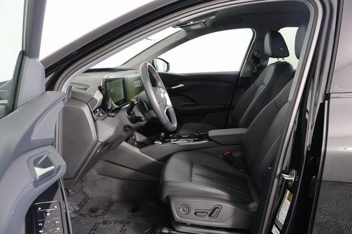 2025 Audi Q6 e-tron Premium