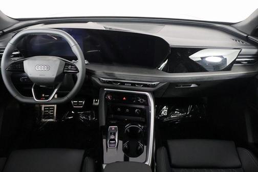 Mythos Black Metallic 2026 Audi SQ5 3.0T Premium Plus