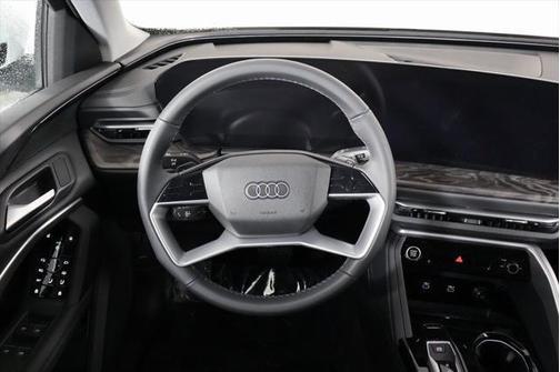 2025 Audi Q5 Premium TFSI quattro S tronic