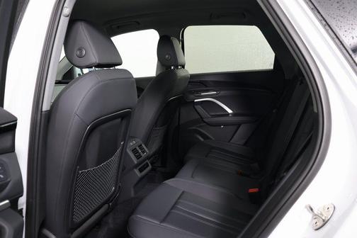 2025 Audi Q5 Premium TFSI quattro S tronic