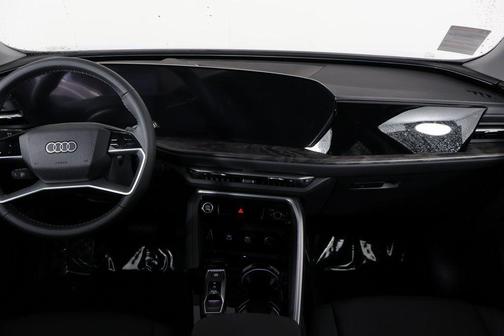 2025 Audi Q5 Premium TFSI quattro S tronic