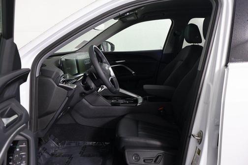 2025 Audi Q5 Premium TFSI quattro S tronic