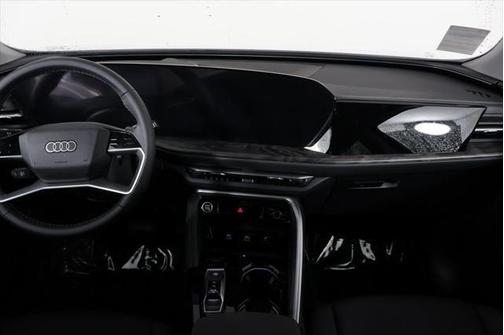 2025 Audi Q5 Premium TFSI quattro S tronic