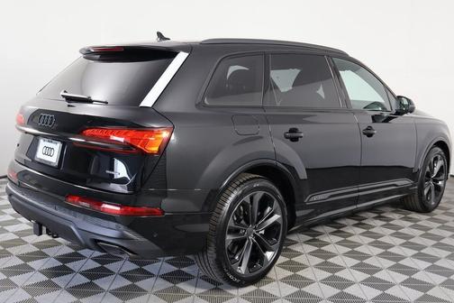 Mythos Black Metallic 2026 Audi Q7 55 Premium Plus