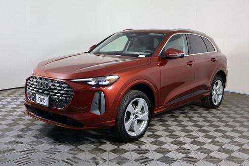 2025 Audi Q5 Premium Plus TFSI quattro S tronic