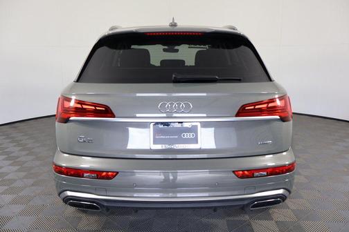 2023 Audi Q5 45 S line Premium