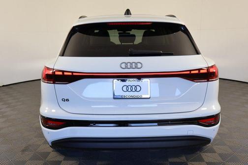 2025 Audi Q6 e-tron Premium Plus