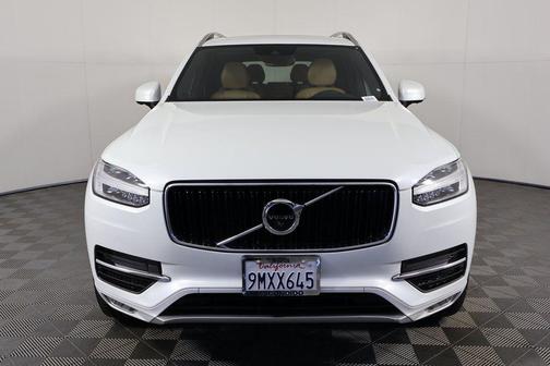 2018 Volvo XC90 T6 Momentum