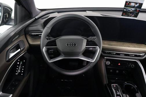 Mythos Black Metallic 2026 Audi Q5 Premium Plus TFSI quattro S tronic