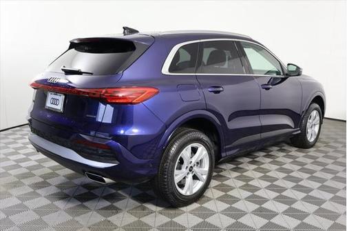 2025 Audi Q5 Premium TFSI quattro S tronic