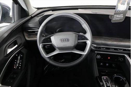 2025 Audi Q5 Premium TFSI quattro S tronic