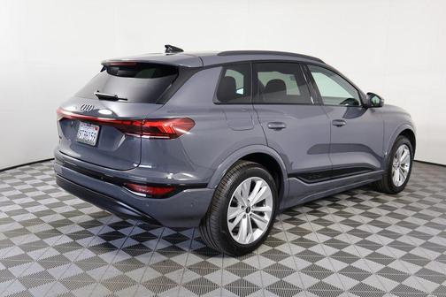 2025 Audi Q6 e-tron Premium