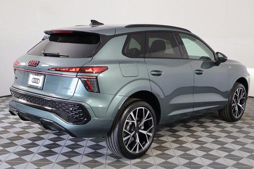Sage Green Metallic 2026 Audi Q3 TFSI quattro S tronic
