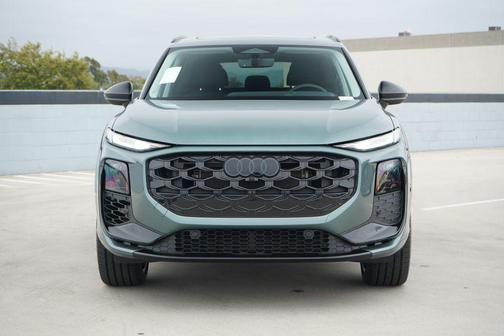 Sage Green Metallic 2026 Audi Q3 TFSI quattro S tronic