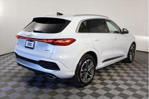 2025 Audi Q5 Prestige TFSI quattro S tronic