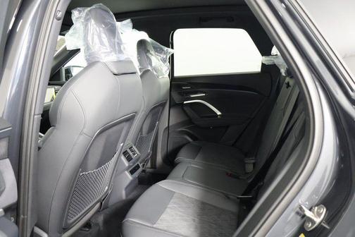 Tambora Gray Metallic 2026 Audi SQ5 3.0T Premium Plus