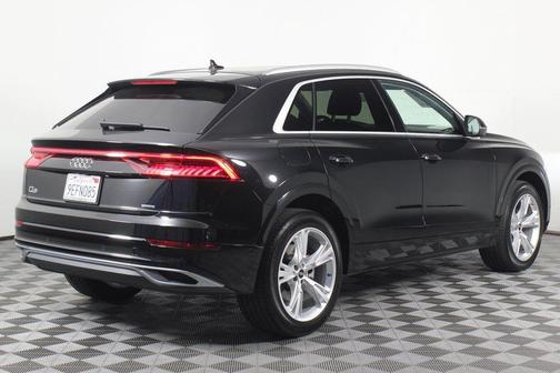 2023 Audi Q8 55 Premium Plus