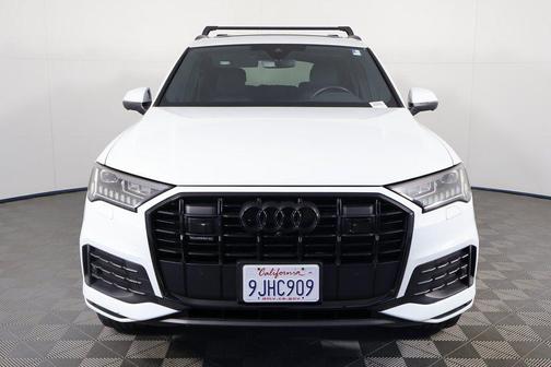 2023 Audi Q7 45 Premium Plus