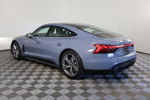 2023 Audi e-tron GT Premium Plus quattro