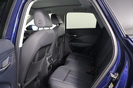 Navarra Blue Metallic 2026 Audi Q3 TFSI quattro S tronic