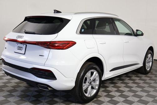 Arkona White 2026 Audi Q5 Premium TFSI quattro S tronic