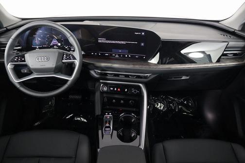 2025 Audi Q5 Premium TFSI quattro S tronic