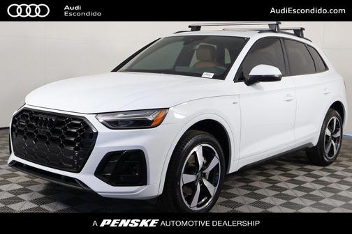 Glacier White Metallic 2023 Audi Q5 45 S line Premium Plus